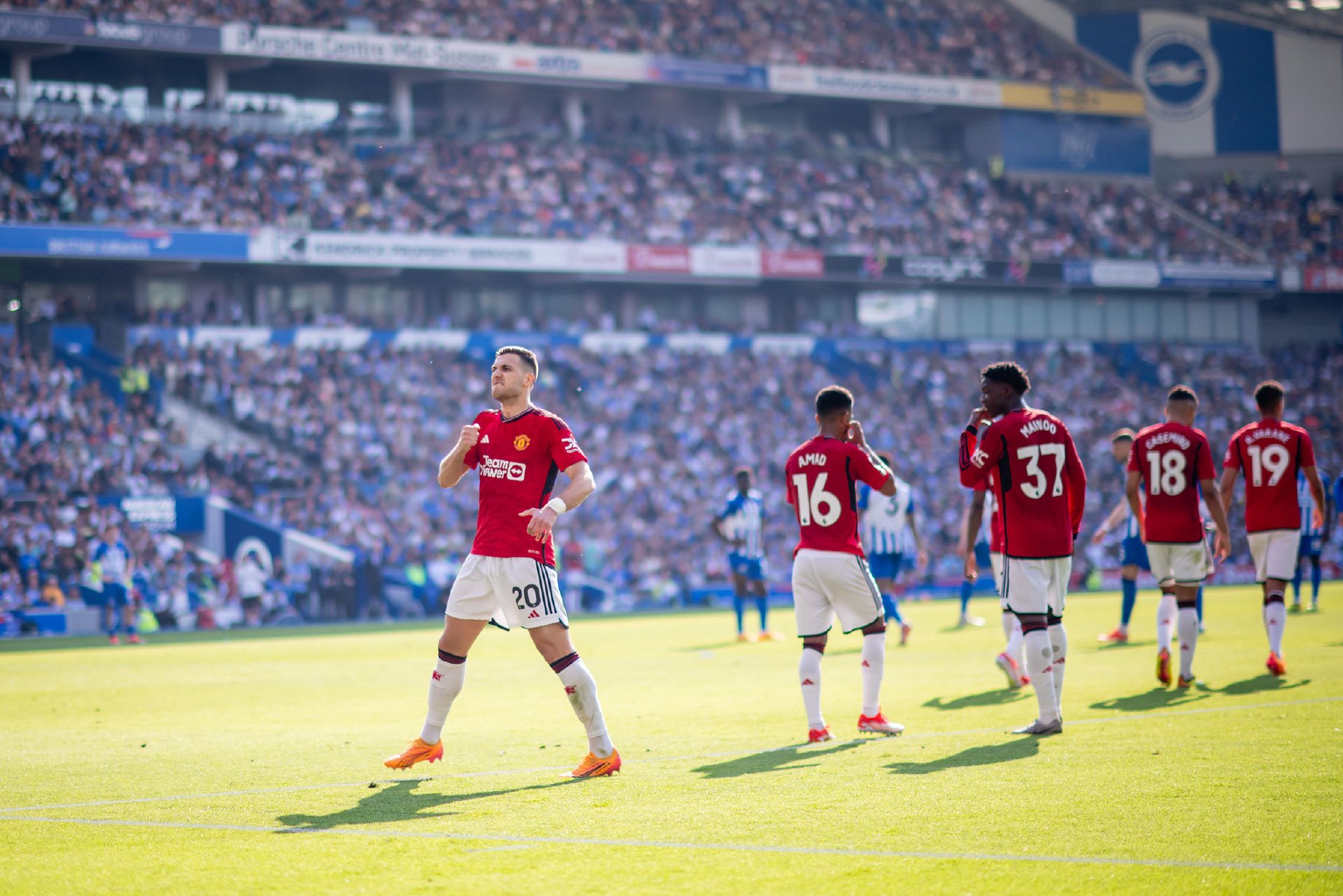 而且各自拥 而且各自拥